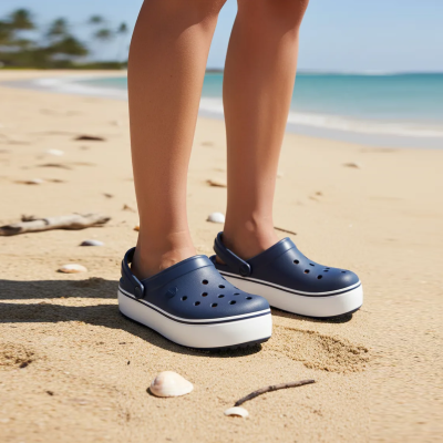 ZUECOS CROCS CROCBAND PLATAFORMA CLOG NAVY